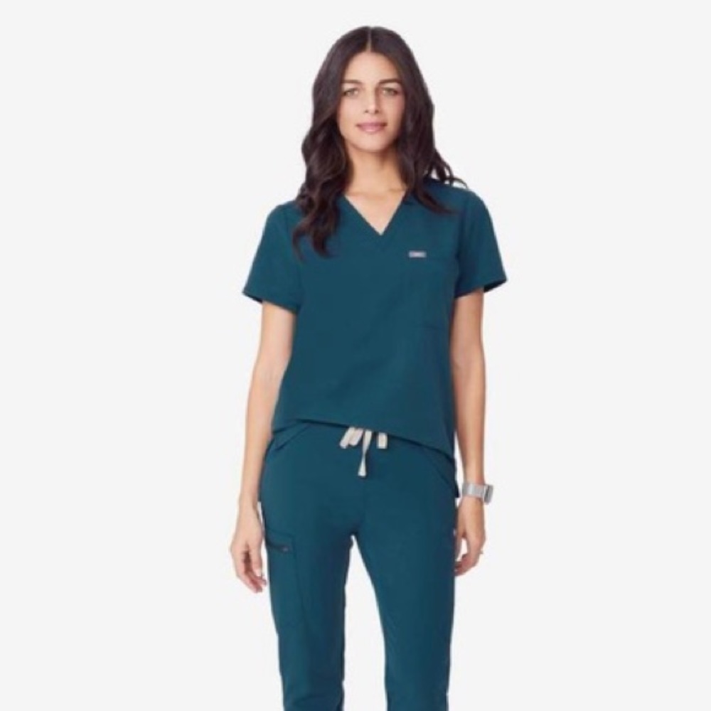 Figs Caribbean Blue Catarina One Pocket scrub Top small